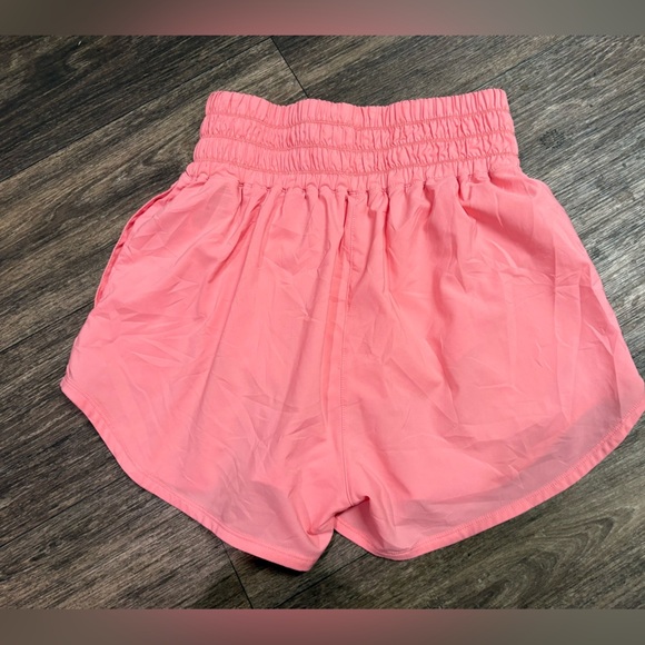 Women's Nike DX6642 Dri-Fit Ultra High-Waisted 3" Brief-Lined Shorts Soft Pink - Picture 5 of 11